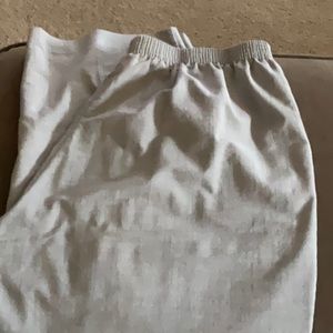 🥳 5/25.00 - Grey slacks